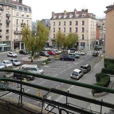 #H3 Le Fantasque City-Center Shops Nearby T2 Grenoble Bagian luar foto