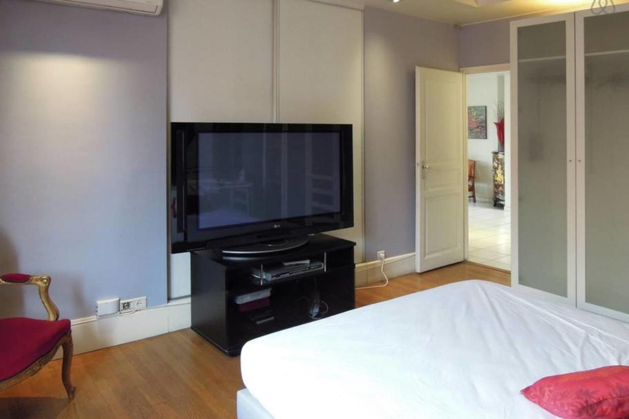 #H3 Le Fantasque City-Center Shops Nearby T2 Grenoble Bagian luar foto